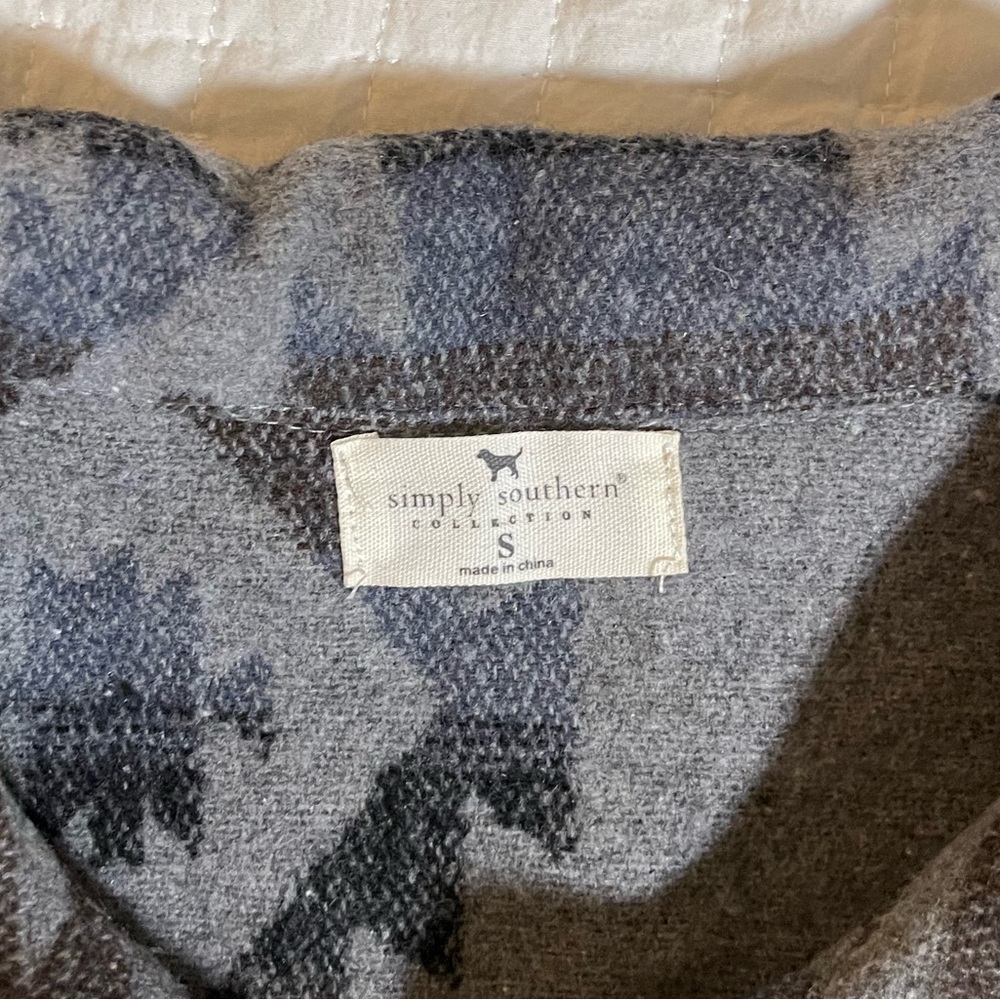 Simply Southern | Gray & Brown Aztec Patterned Jacket - Picture 5 of 14